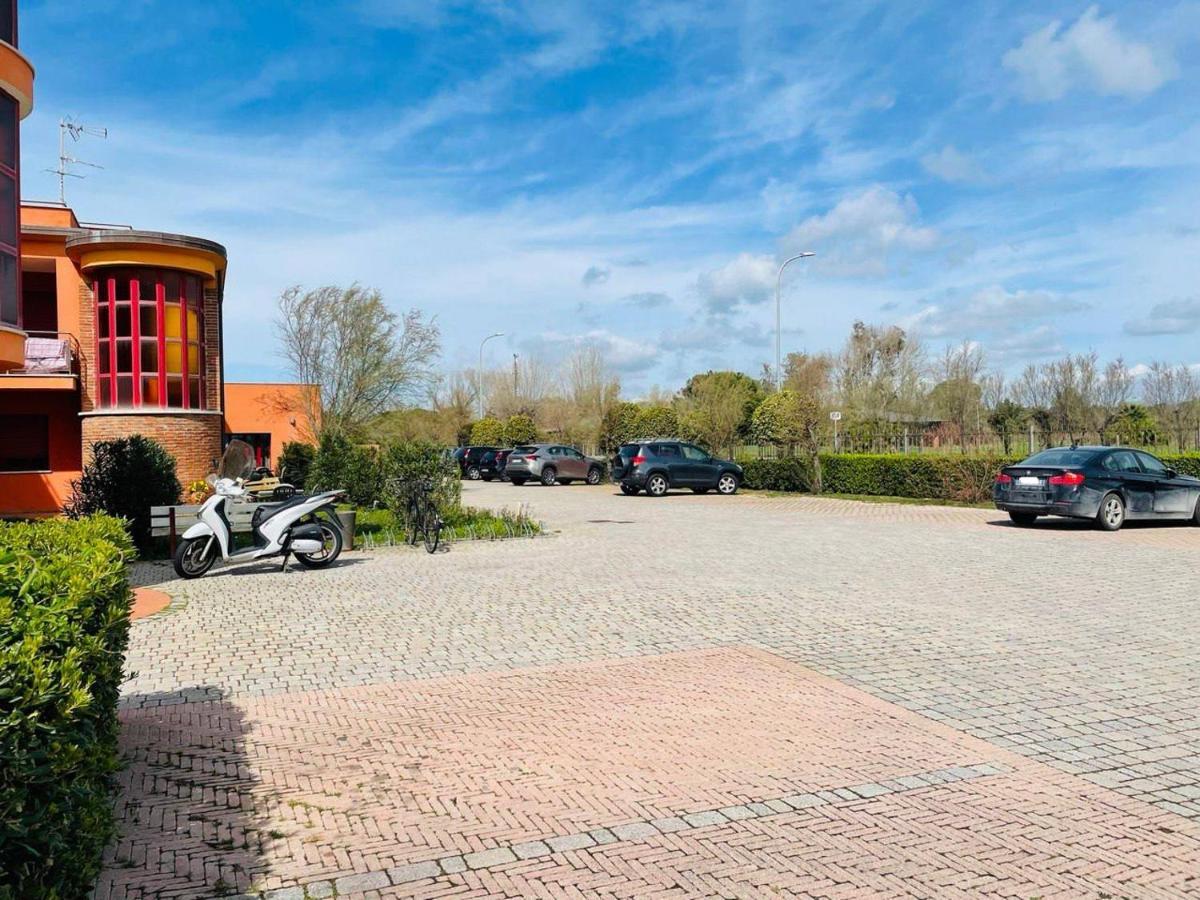 Regina Del Mare Holiday Apartments Tirrenia Eksteriør bilde